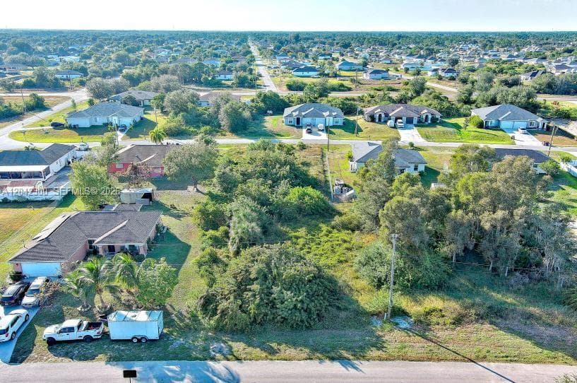 394 PALENCIA AVE, Lehigh Acres FL 33974