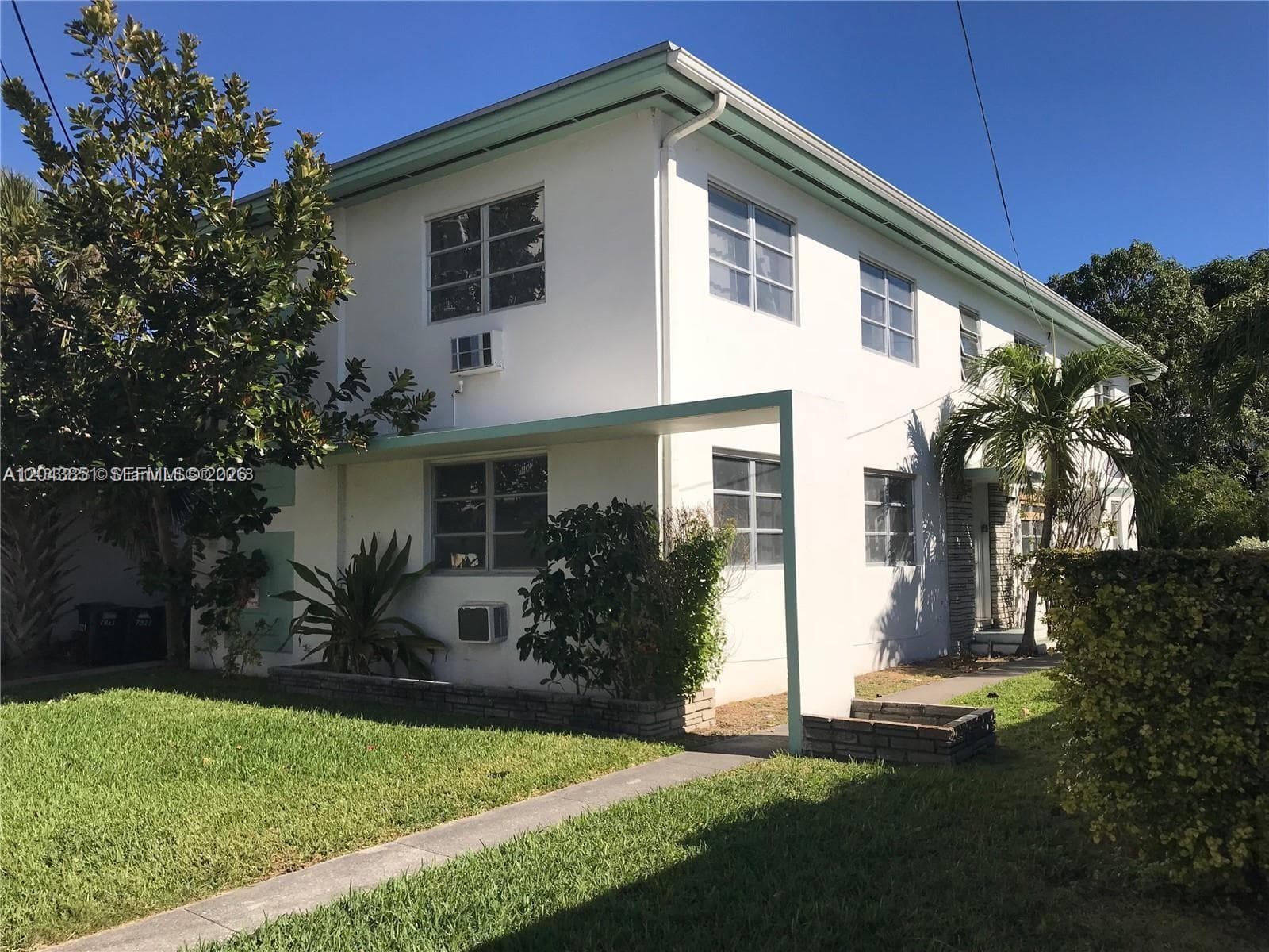 7821 Byron Ave, Miami Beach FL 33141