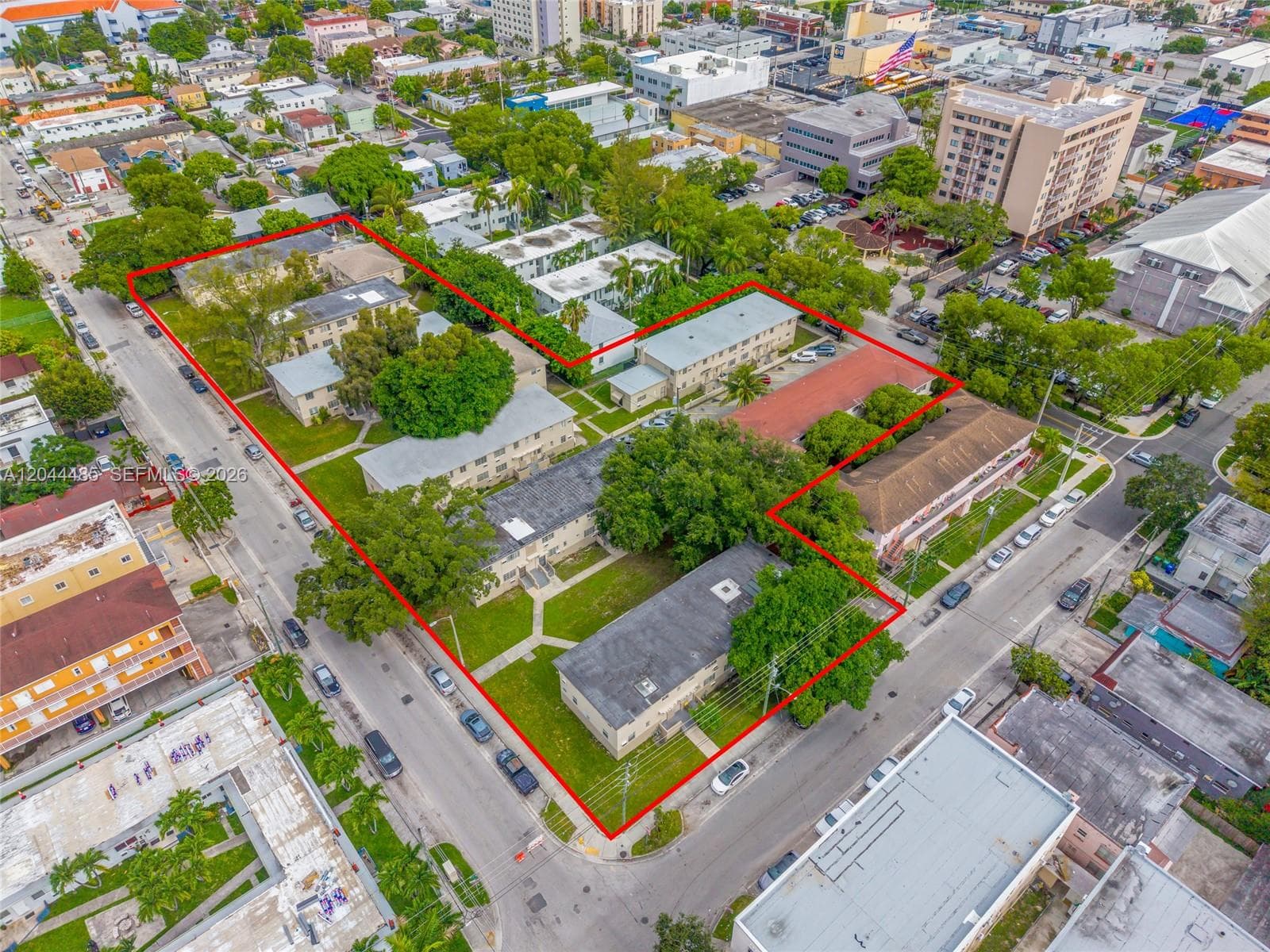 931 SW 3rd St, Miami FL 33130