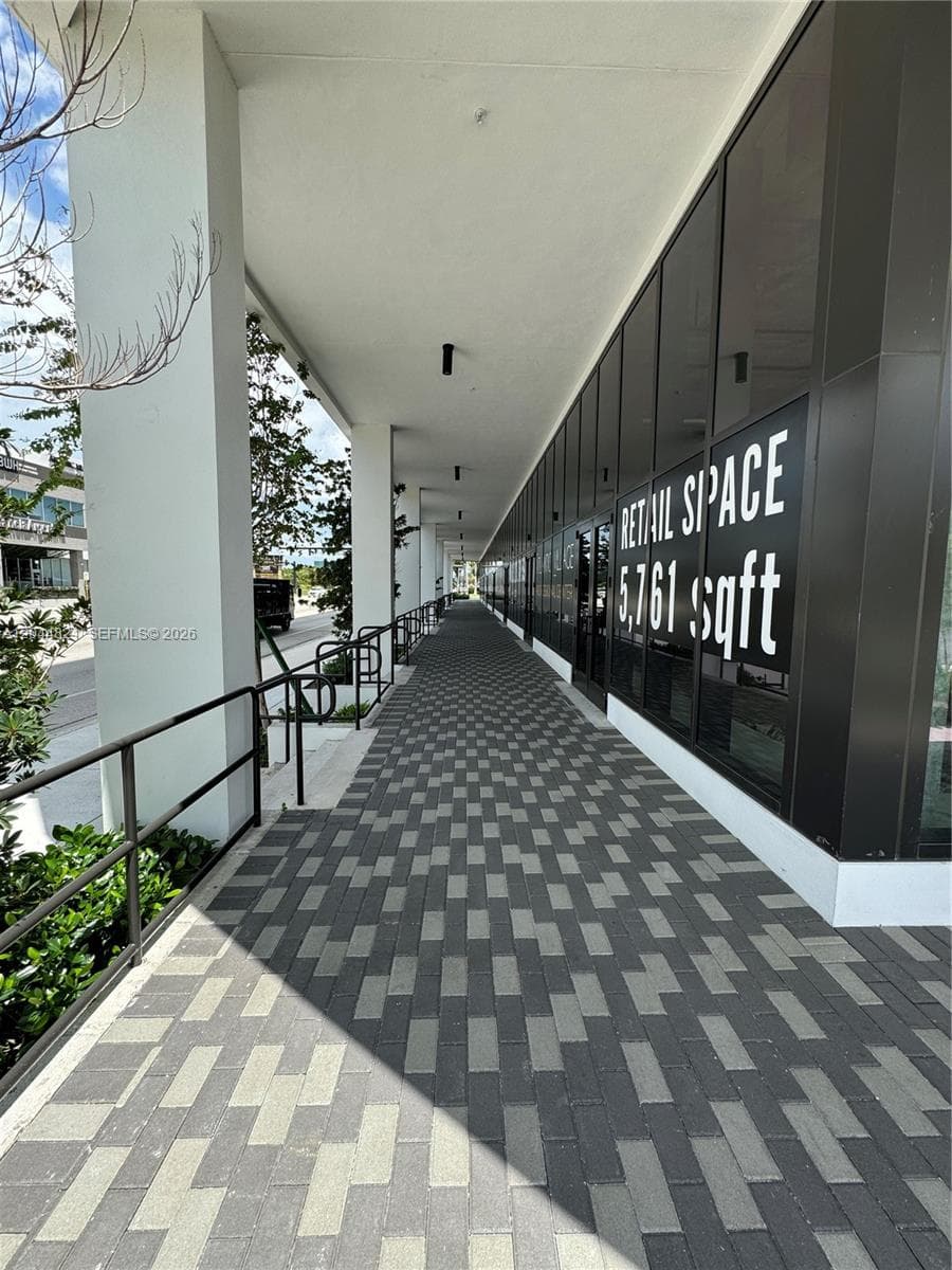 800 N Federal Hwy # 902, Hallandale Beach FL 33009