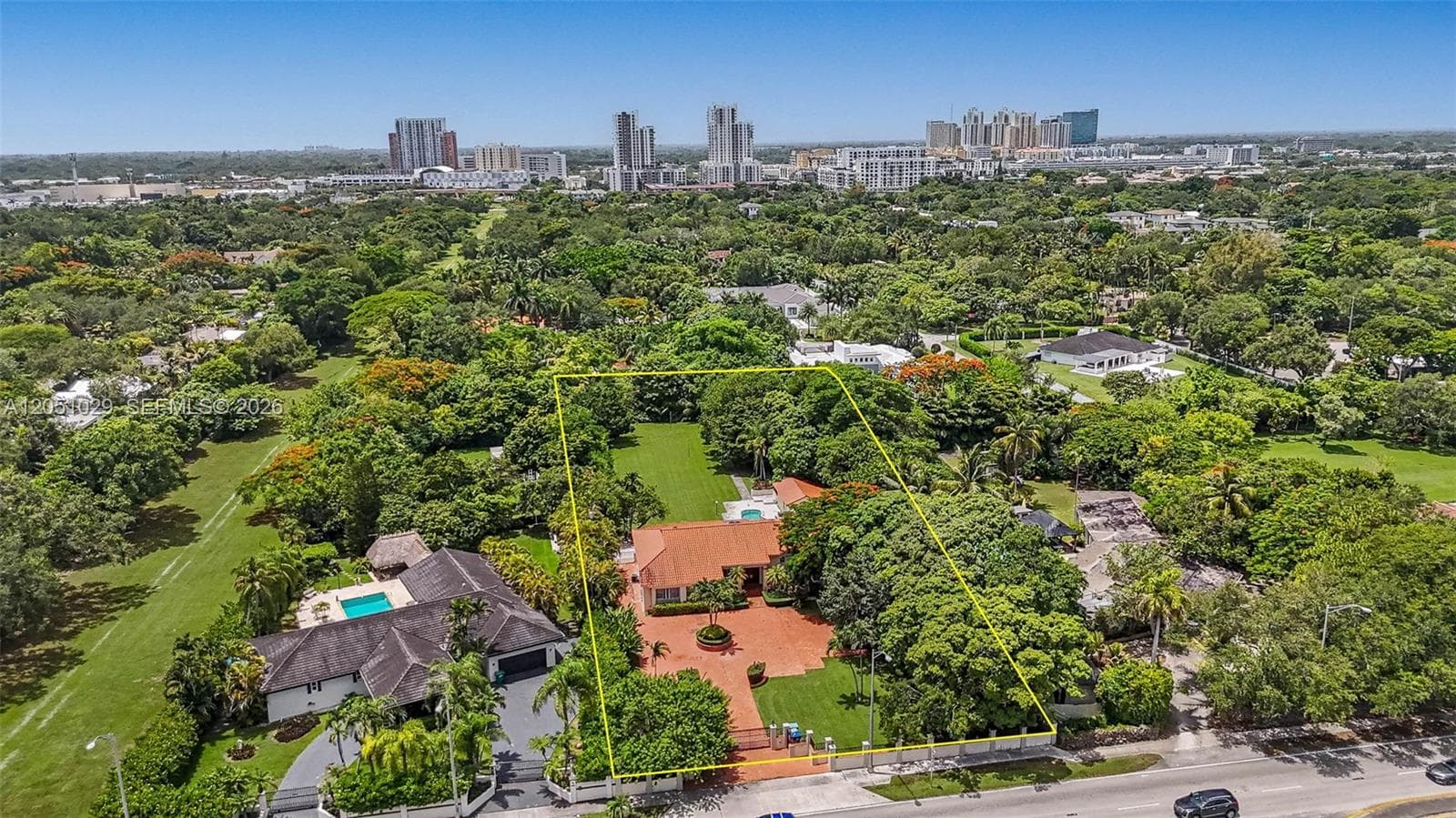 7030 Sunset Dr, Miami FL 33143