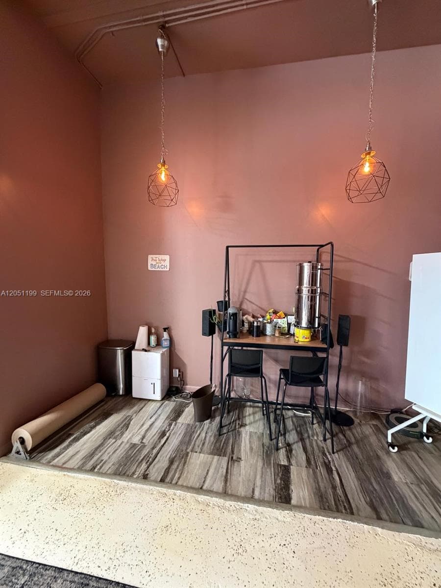 762 W 41st St, Miami Beach FL 33140