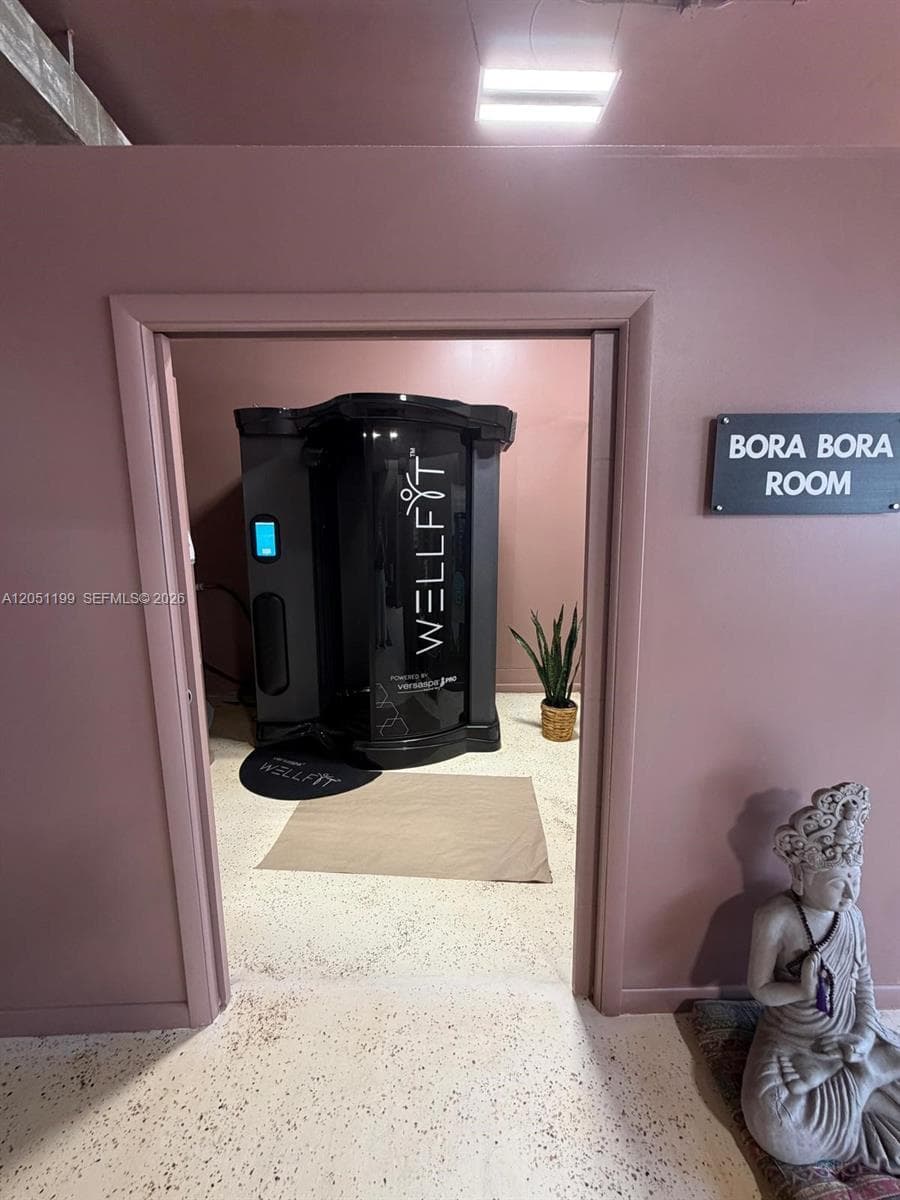 762 W 41st St, Miami Beach FL 33140