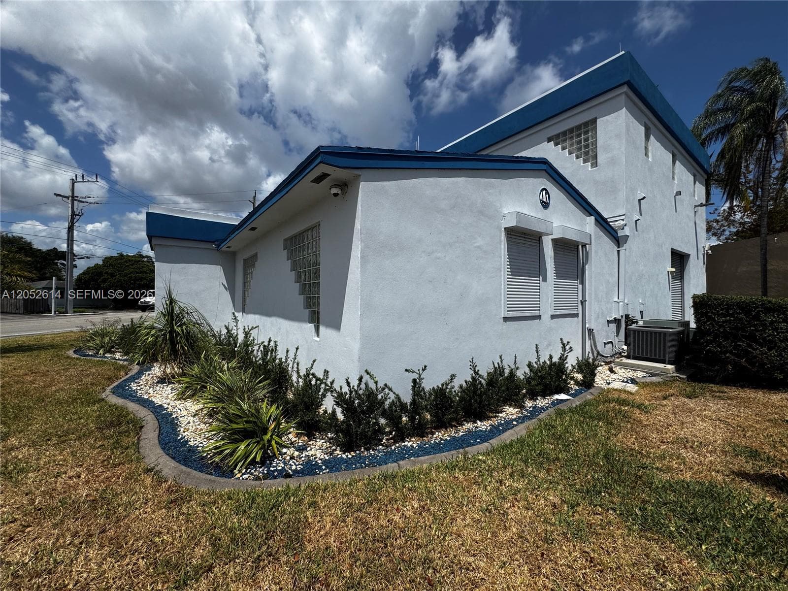 6151 Pembroke Rd, Hollywood FL 33023