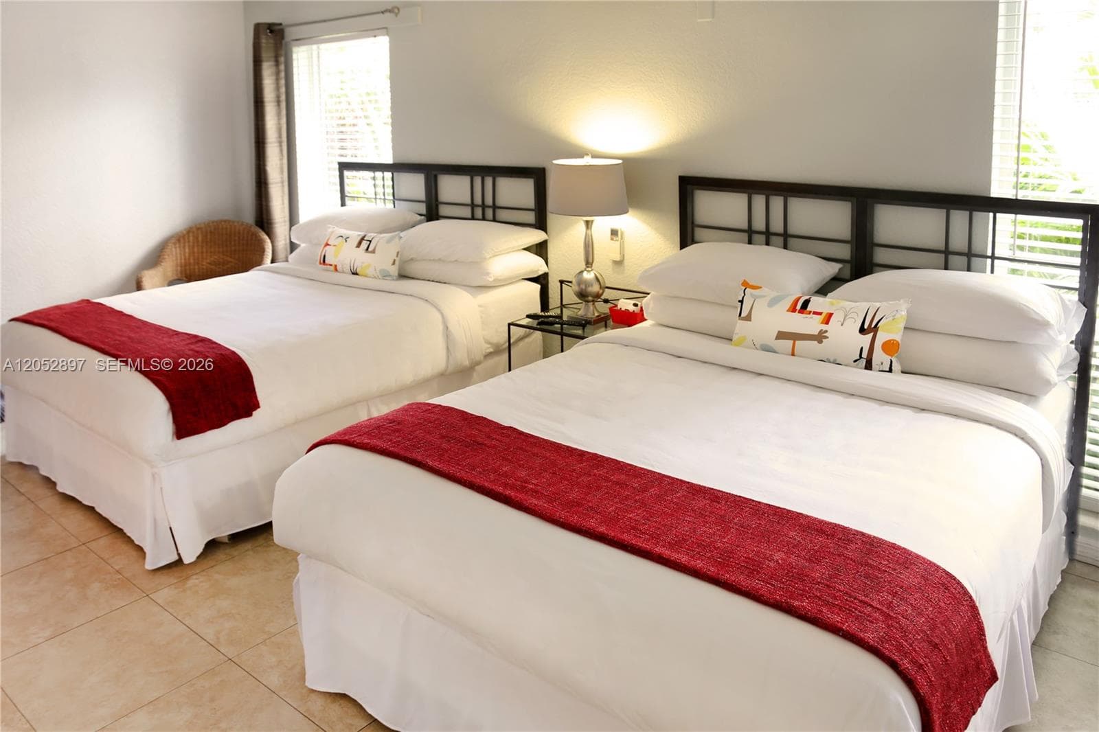 2209 NE 26th St, Wilton Manors FL 33305