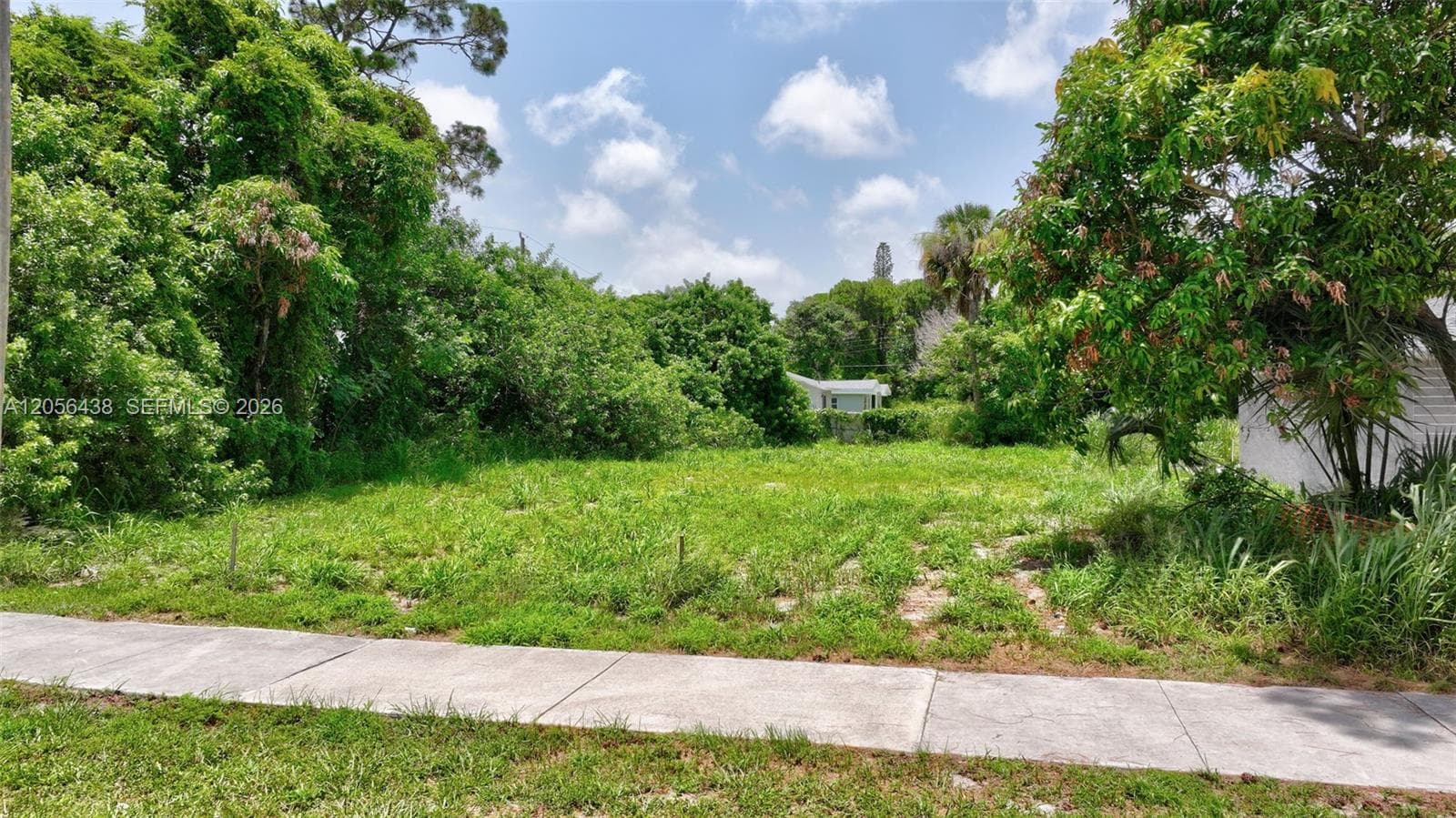 5684 SE 45th Ave, Stuart FL 34997