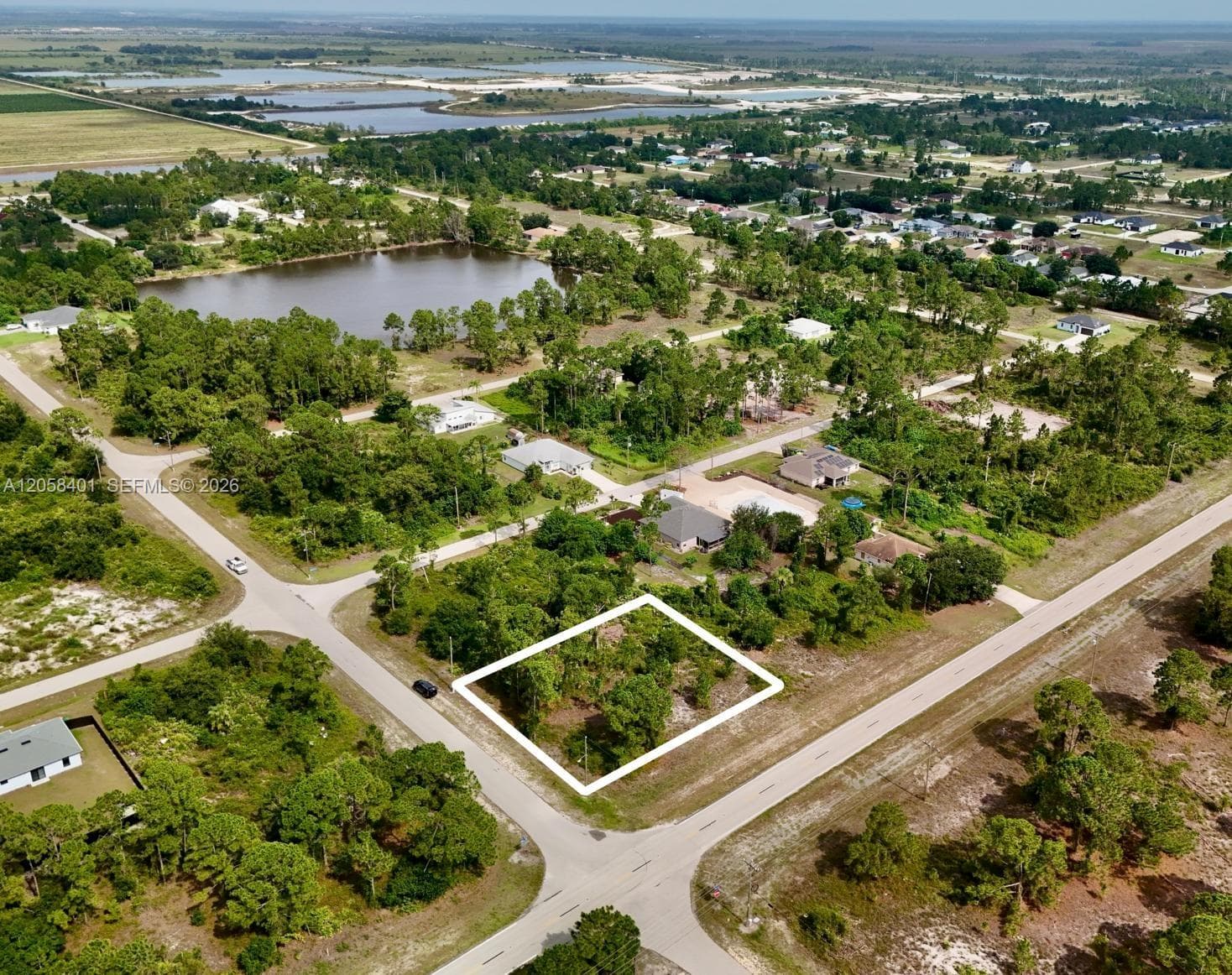 1041 COLUMBUS BLVD, Lehigh Acres FL 33974