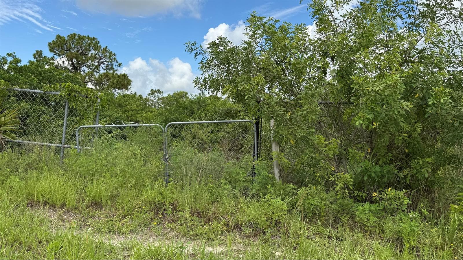 130th Trail Entrance