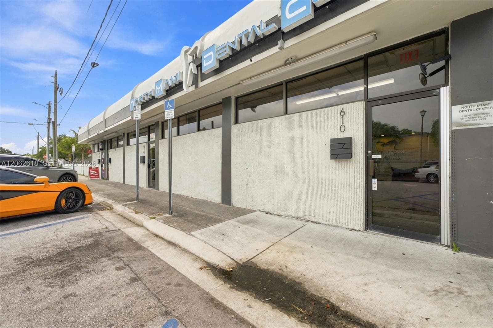 610 NE 124th St, North Miami FL 33161