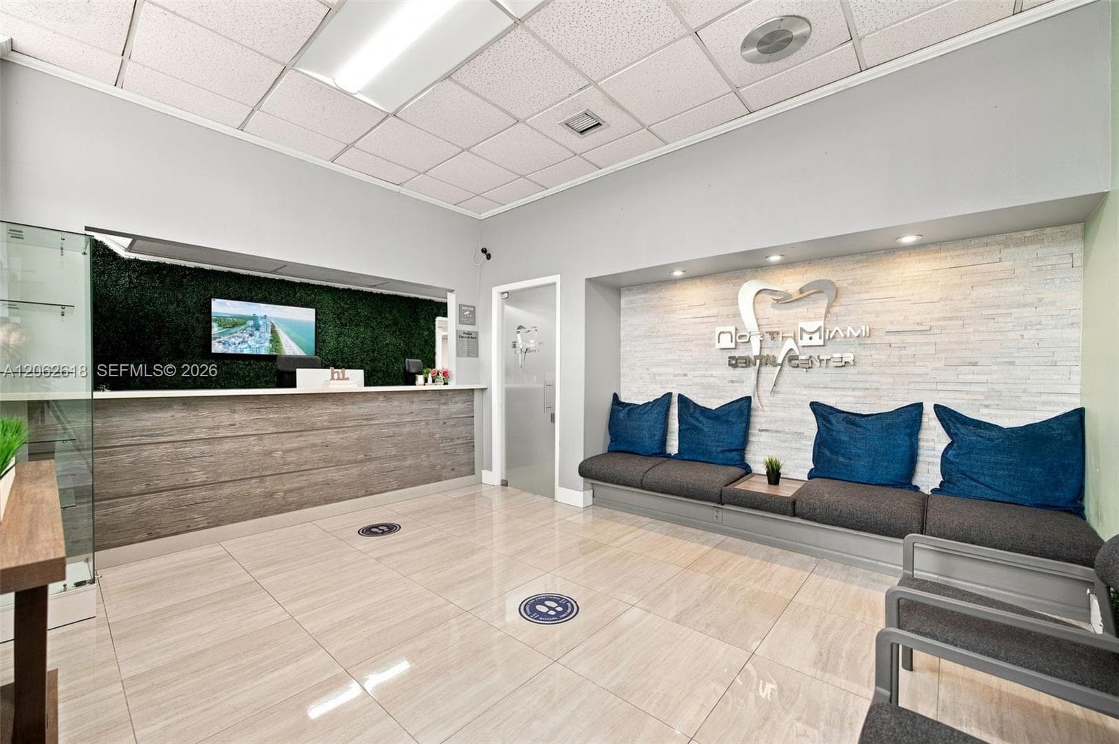 610 NE 124th St, North Miami FL 33161