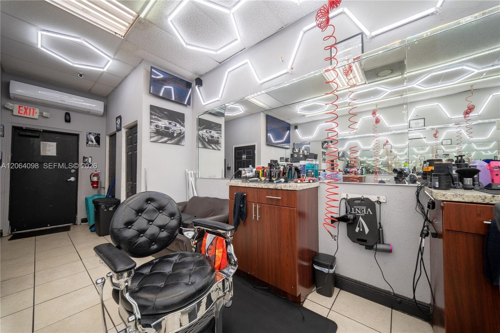 Miami Gardens, FL, 33055