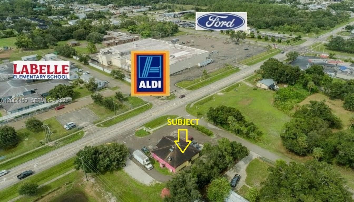 155 W Cowboy Way, LaBelle FL 33935