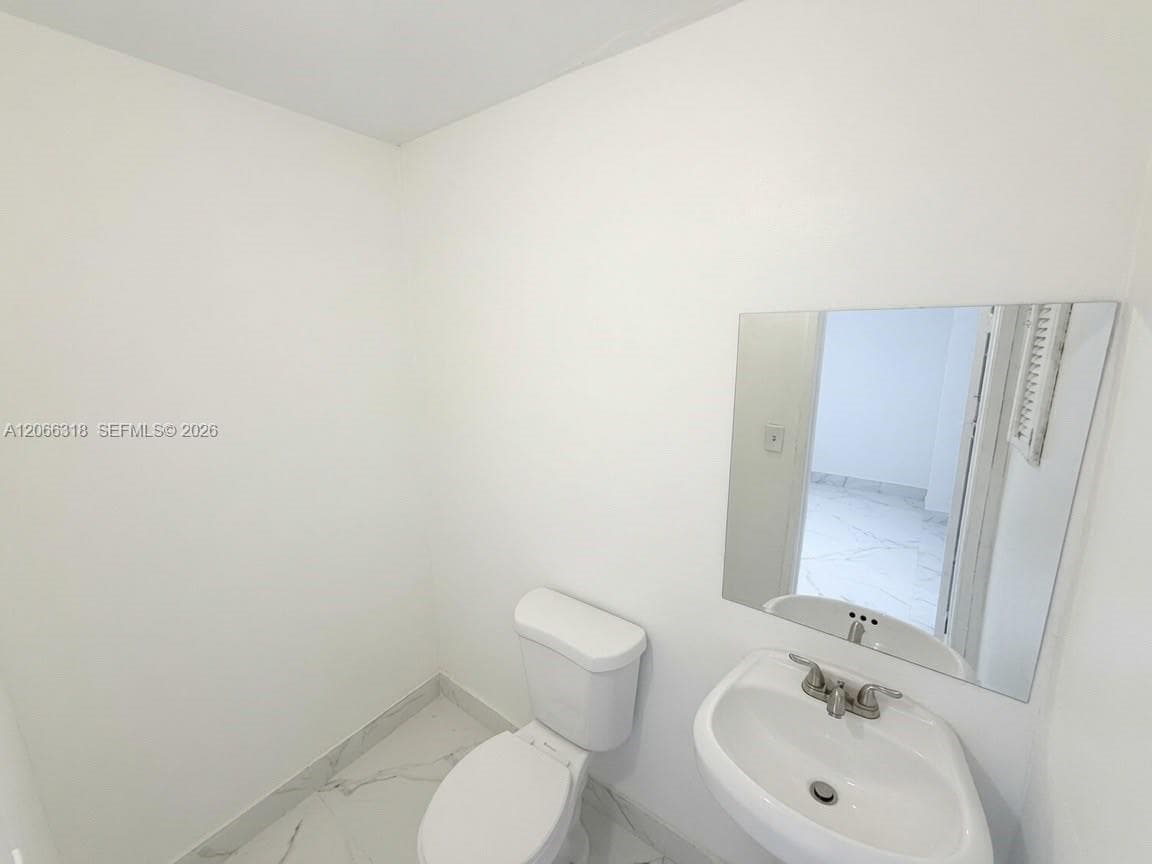 100 SW 15th St # 112, Pompano Beach FL 33060