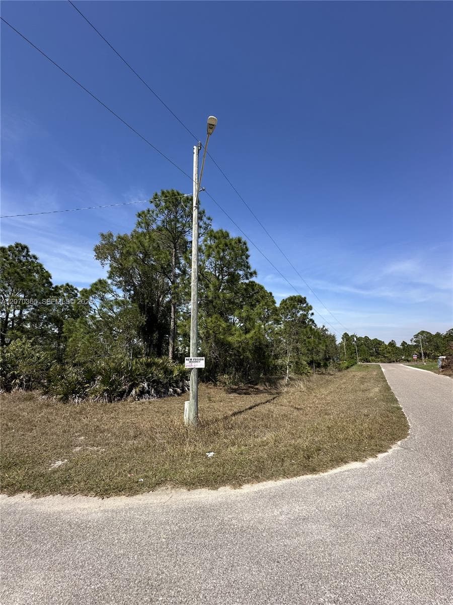 2900 33rd St W, Lehigh Acres FL 33971