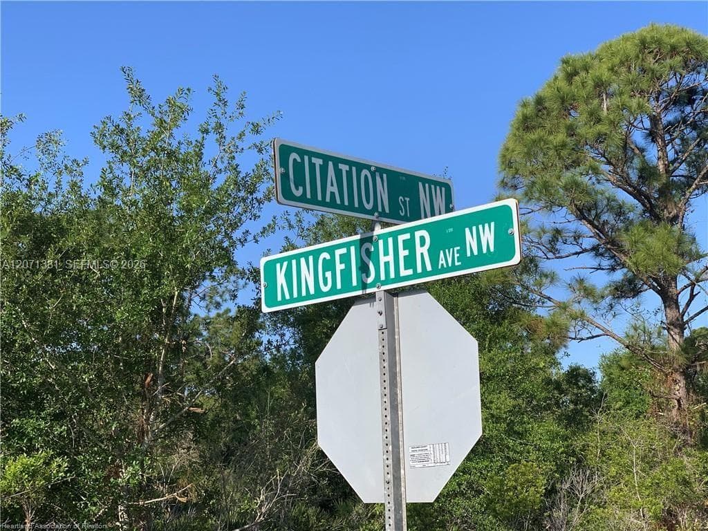 105 Citation St, Lake Placid FL 33852