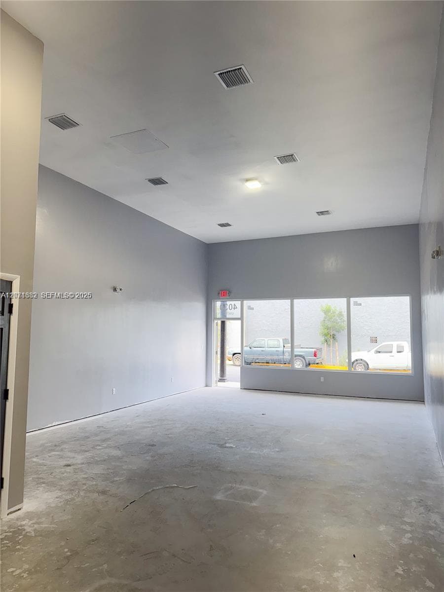 4030 Pembroke Rd, West Park FL 33021