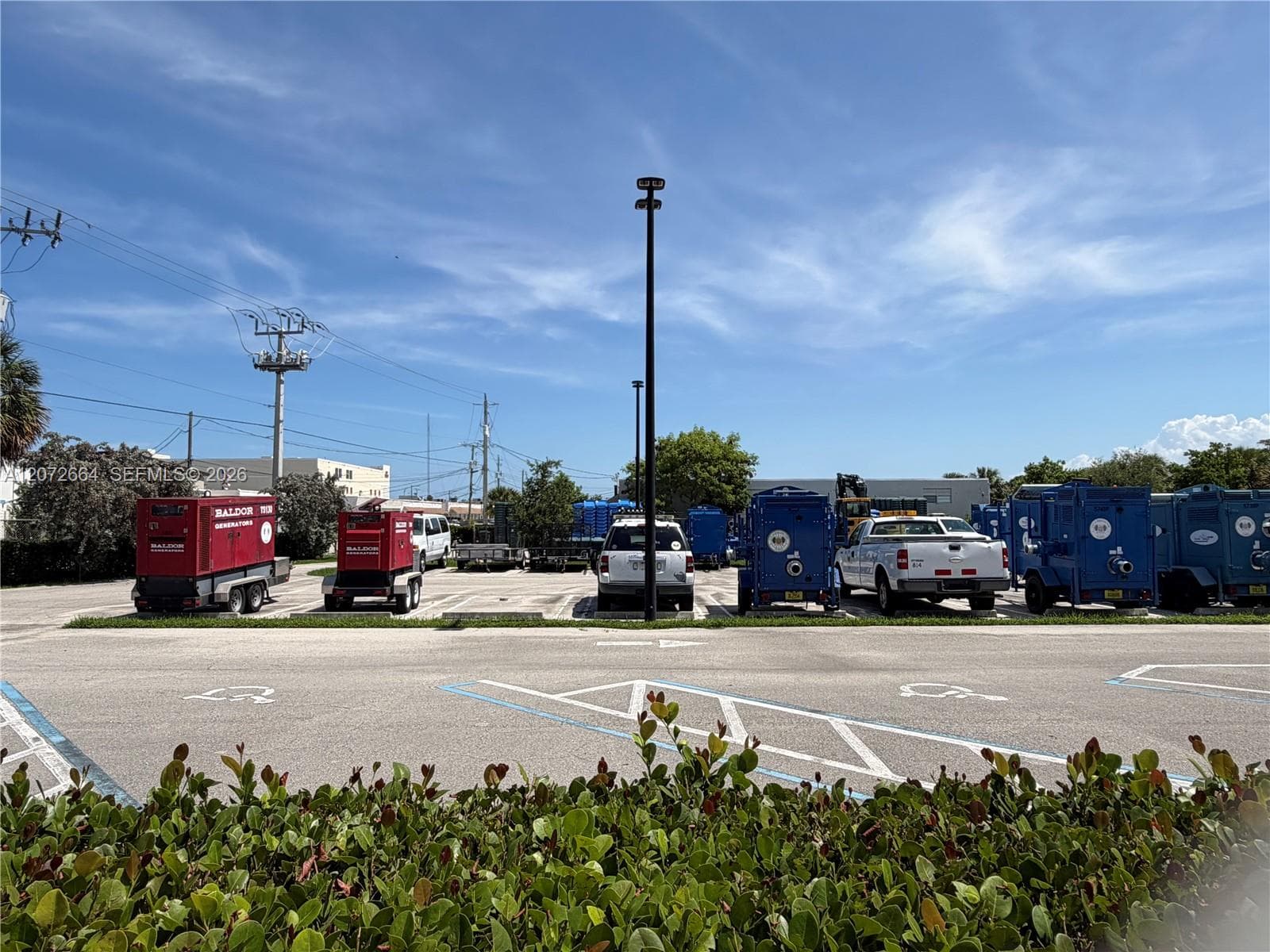 5299 NE 12th Ave, Oakland Park FL 33334