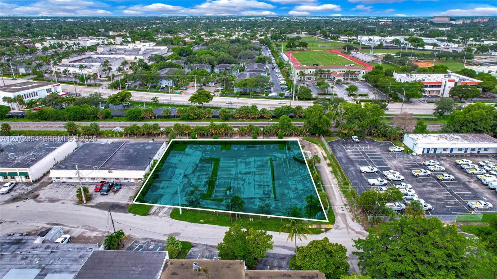5299 NE 12th Ave, Oakland Park FL 33334