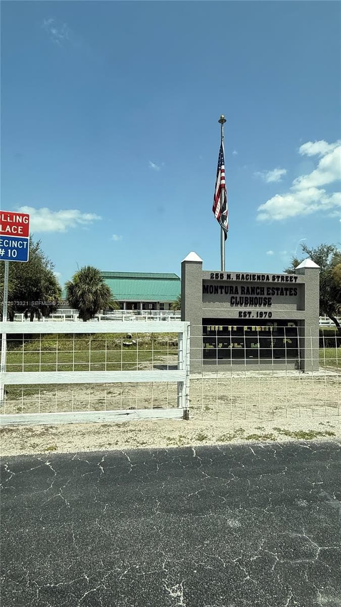 860 S Jasmine St, Clewiston FL 33440