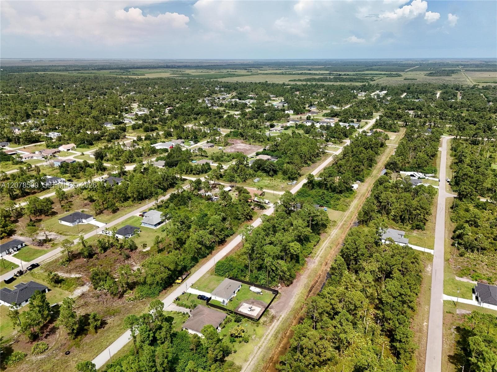 1114 CRAFT ST E, Lehigh Acres FL 33974